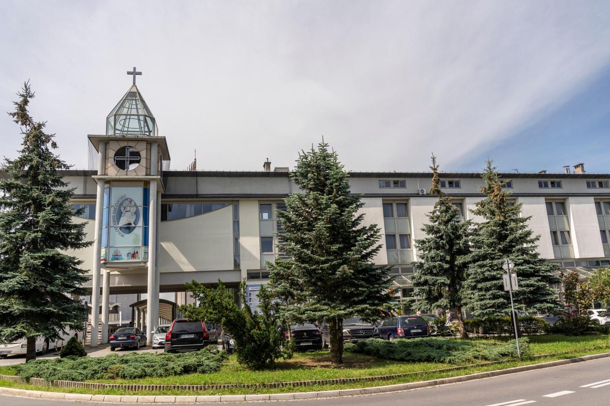 Pastoral Lodge At The Sanctuary Of The Divine Mercy Краків Екстер'єр фото